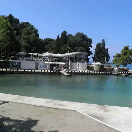 Nina Apartman Porec